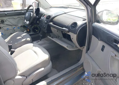 2006 Volkswagen New Beetle 2.5L Option Package 1 из США, поврежденный, VIN 3VWRW31C66M416802